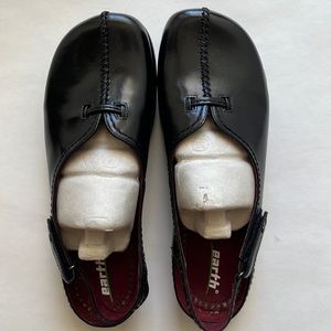 Earth Express2 Leather Flats